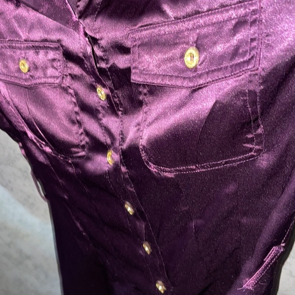 Purple Satin 3/4 Sleeve Tailored Gold Button Down Blouse w/ Pockets - Picture 5 of 8